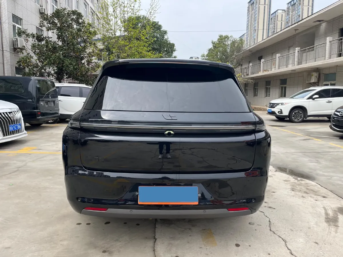 2024 Toyota Granvia 2.5L 189HP L4 E-CVT Hybrid,autocango,china used car exporter,china ev exporter,chinese used car exporter,chinese used ev exporter