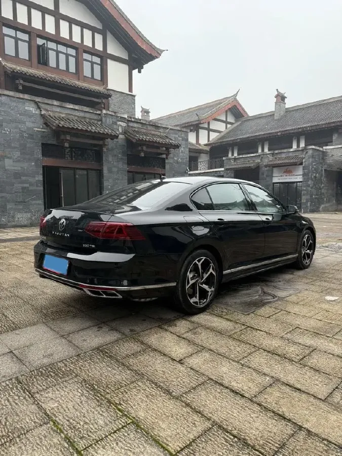 2023 Volkswagen Magotan 2.0T 186HP L4 7DCT,autocango,china used car exporter,china ev exporter,chinese used car exporter,chinese used ev exporter