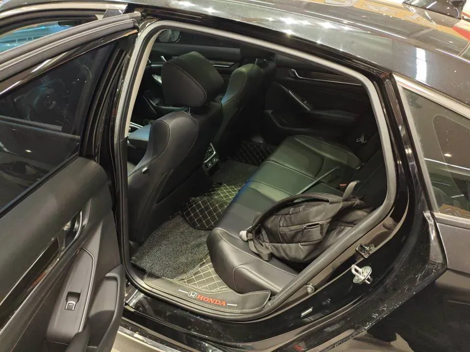 2022 Honda Accord 1.5T 194HP L4 CVT,autocango,china used car exporter,china ev exporter,chinese used car exporter,chinese used ev exporter