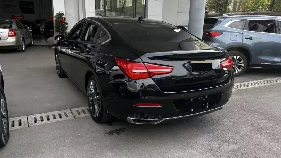 2020 HongQi H5 1.5T 169HP L4 7DCT,autocango,china used car exporter,china ev exporter,chinese used car exporter,chinese used ev exporter