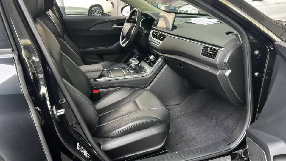 2020 HongQi H5 1.5T 169HP L4 7DCT,autocango,china used car exporter,china ev exporter,chinese used car exporter,chinese used ev exporter