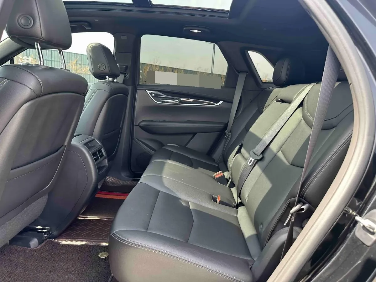 2021 Cadillac XT5 2.0T 237HP L4 9AT,autocango,china used car exporter,china ev exporter,chinese used car exporter,chinese used ev exporter