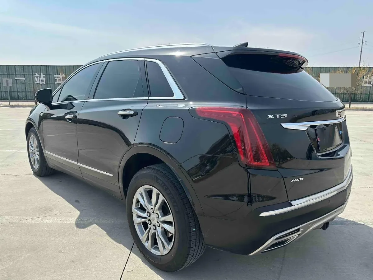 2021 Cadillac XT5 2.0T 237HP L4 9AT,autocango,china used car exporter,china ev exporter,chinese used car exporter,chinese used ev exporter