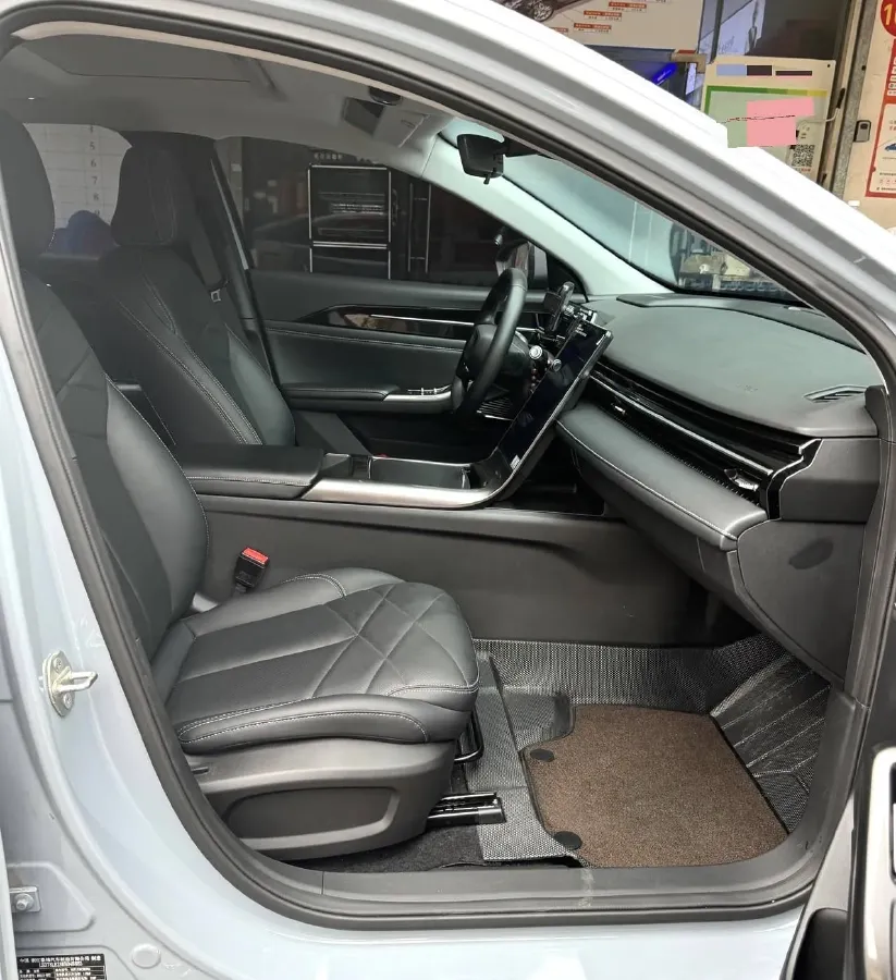 2023 Geely Galaxy L6 1.5T 163HP L4 3DHT PHEV,autocango,china used car exporter,china ev exporter,chinese used car exporter,chinese used ev exporter