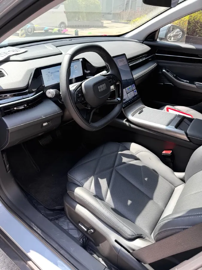 2023 Geely Galaxy L6 1.5T 163HP L4 3DHT PHEV,autocango,china used car exporter,china ev exporter,chinese used car exporter,chinese used ev exporter