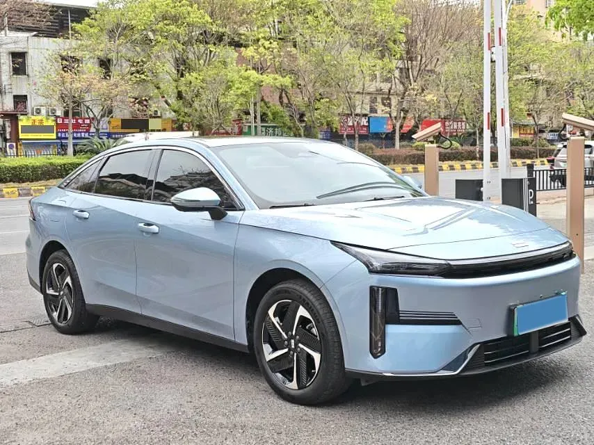 2023 Geely Galaxy L6 1.5T 163HP L4 3DHT PHEV,autocango,china used car exporter,china ev exporter,chinese used car exporter,chinese used ev exporter