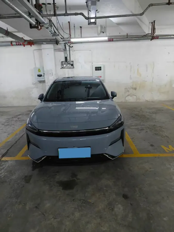 2023 Geely Galaxy L6 1.5T 163HP L4 3DHT PHEV,autocango,china used car exporter,china ev exporter,chinese used car exporter,chinese used ev exporter