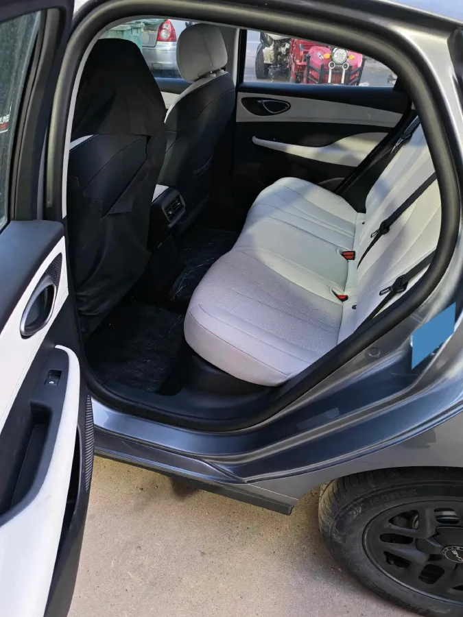 2025 BYD Seal05 DM-i 1.5L 101HP L4 E-CVT PHEV 7.68KWH,autocango,china used car exporter,china ev exporter,chinese used car exporter,chinese used ev exporter