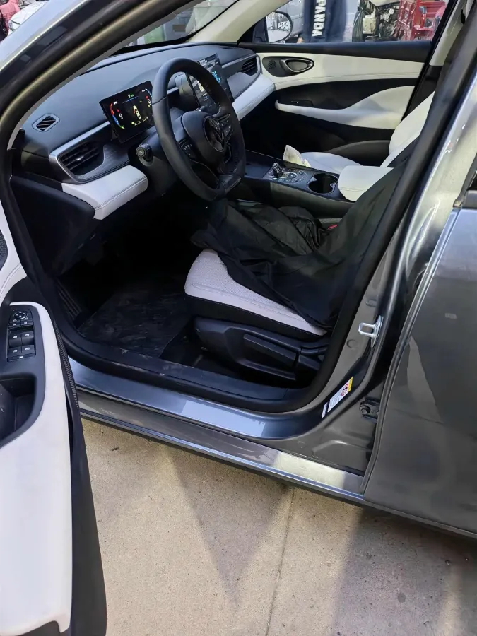 2025 BYD Seal05 DM-i 1.5L 101HP L4 E-CVT PHEV 7.68KWH,autocango,china used car exporter,china ev exporter,chinese used car exporter,chinese used ev exporter