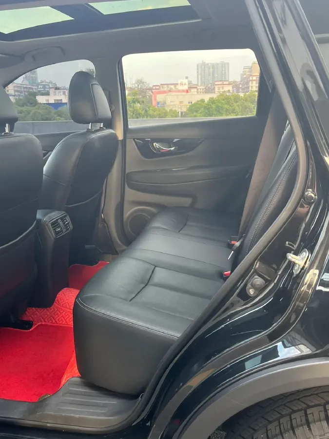 2021 Nissan X-Trail 2.0L 151HP L4 CVT,autocango,china used car exporter,china ev exporter,chinese used car exporter,chinese used ev exporter