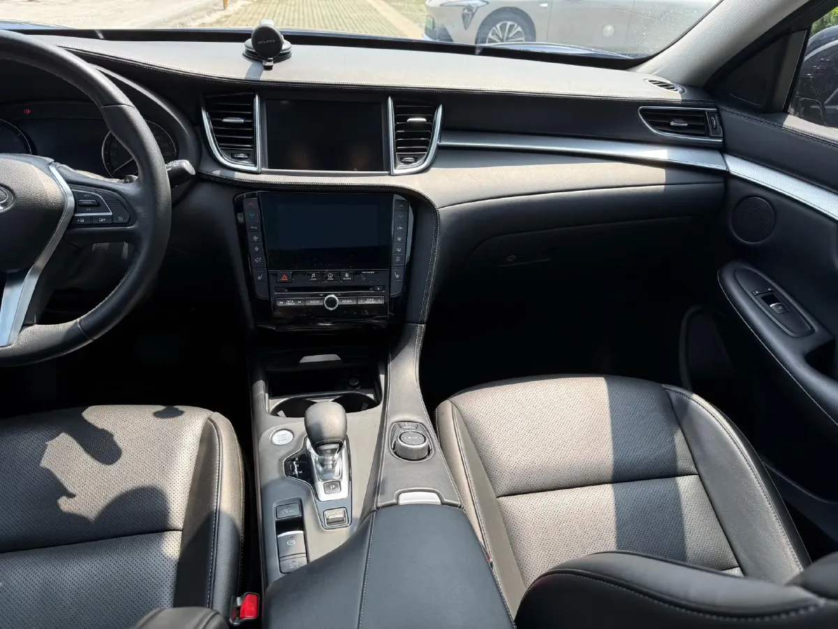 2020 Infiniti QX50 2.0T 272HP L4 CVT,autocango,china used car exporter,china ev exporter,chinese used car exporter,chinese used ev exporter