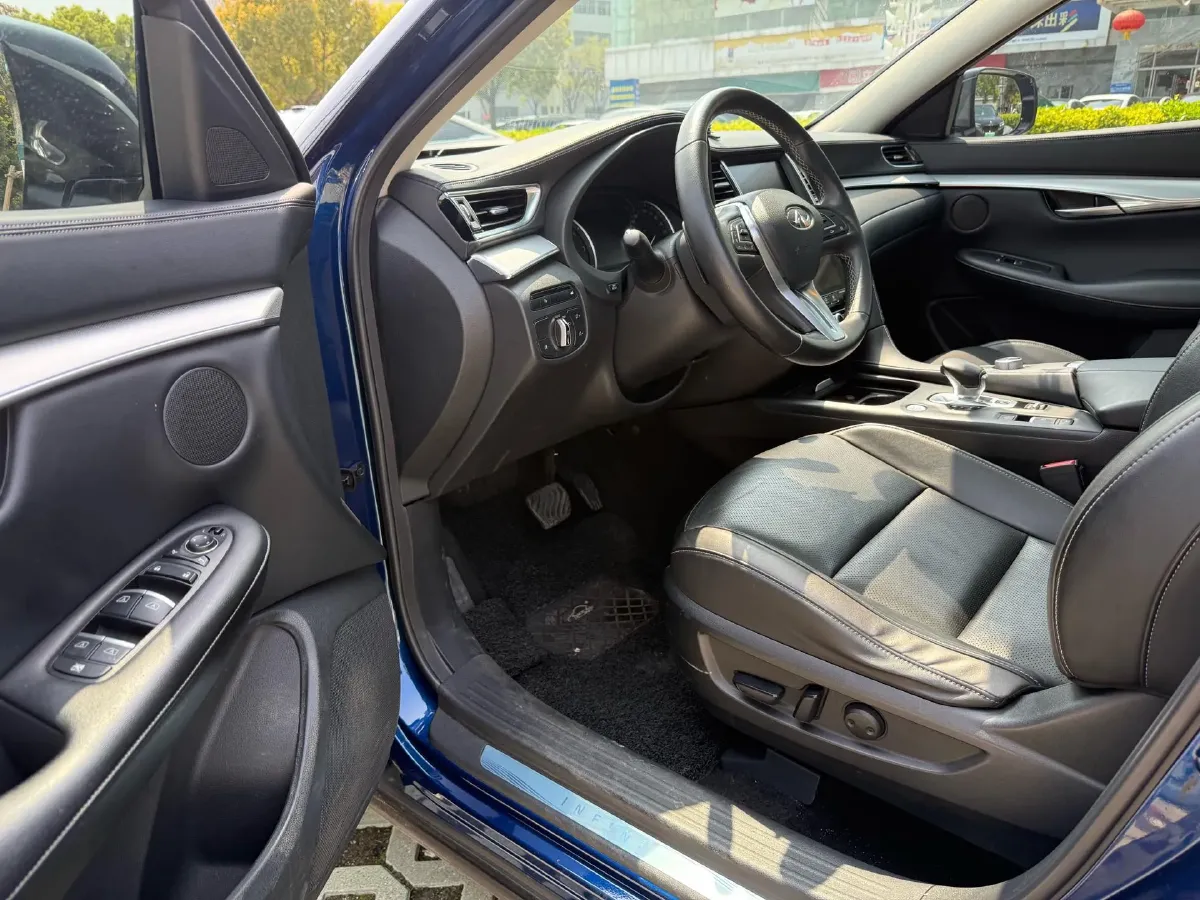 2020 Infiniti QX50 2.0T 272HP L4 CVT,autocango,china used car exporter,china ev exporter,chinese used car exporter,chinese used ev exporter