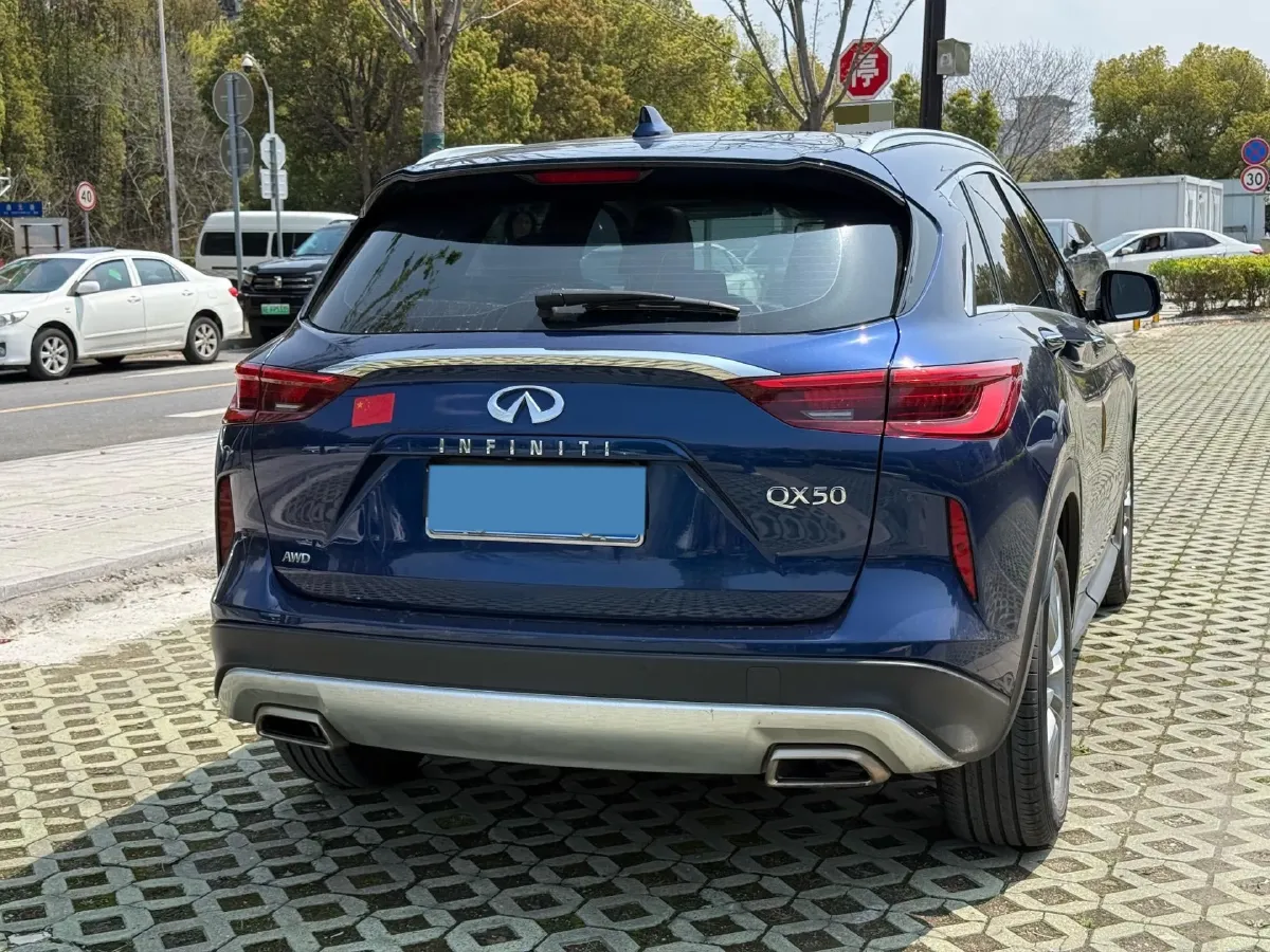 2020 Infiniti QX50 2.0T 272HP L4 CVT,autocango,china used car exporter,china ev exporter,chinese used car exporter,chinese used ev exporter