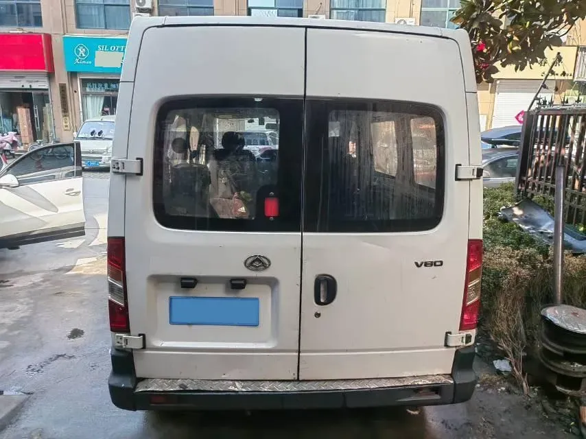 2020 MAXUS XinTu V80 2.5T 136HP L4 6MT,autocango,china used car exporter,china ev exporter,chinese used car exporter,chinese used ev exporter