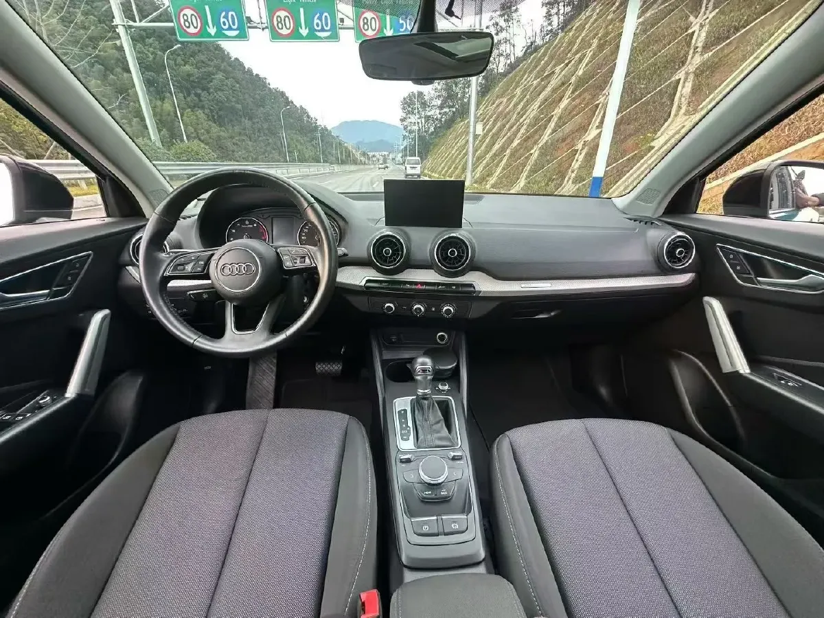 2022 Audi Q2L 1.4T 150HP L4 7DCT,autocango,china used car exporter,china ev exporter,chinese used car exporter,chinese used ev exporter