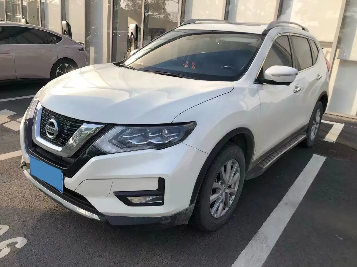 2022 Nissan X-Trail 2.0L 151HP L4 CVT,autocango,china used car exporter,china ev exporter,chinese used car exporter,chinese used ev exporter