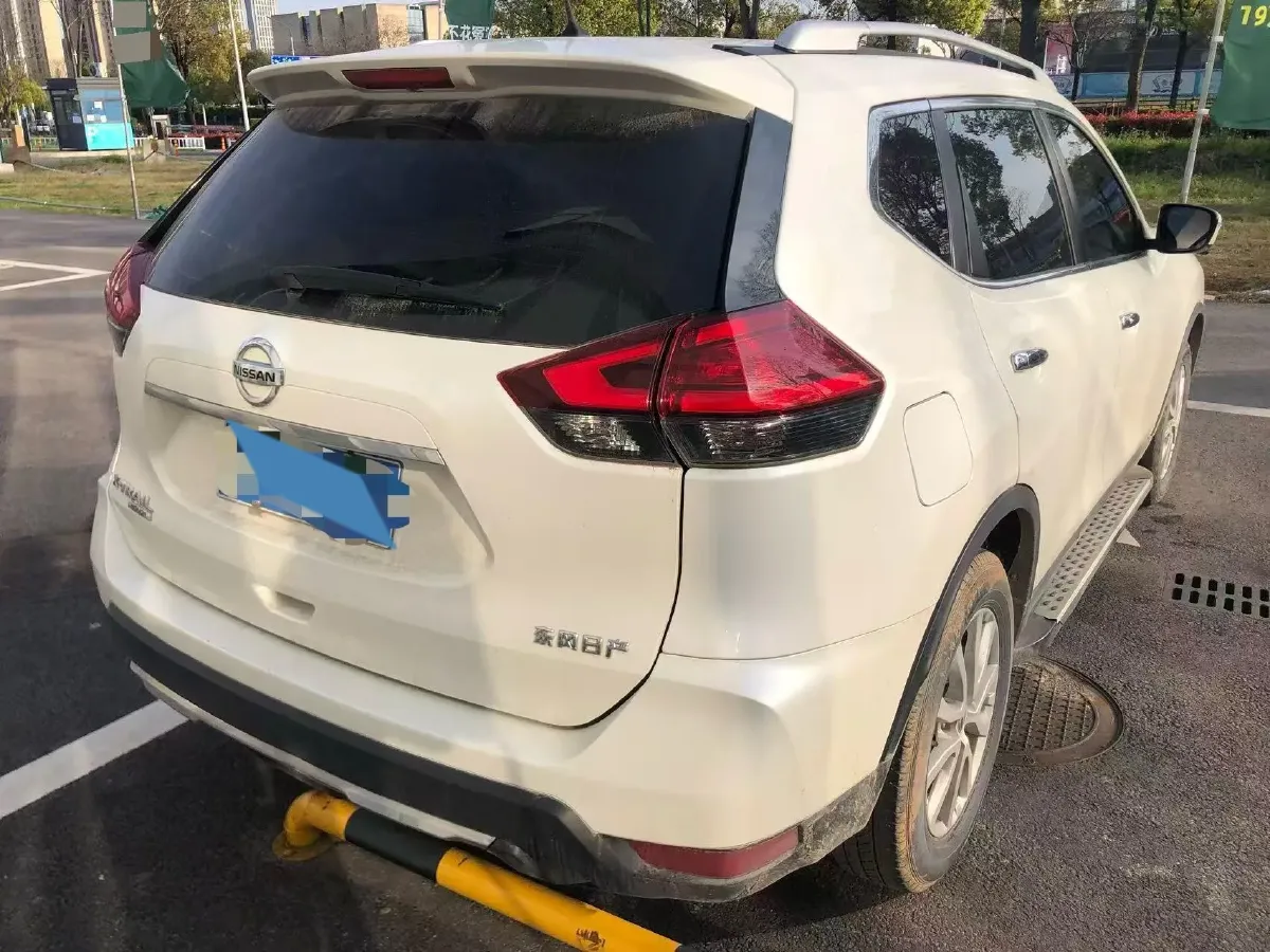 2022 Nissan X-Trail 2.0L 151HP L4 CVT,autocango,china used car exporter,china ev exporter,chinese used car exporter,chinese used ev exporter