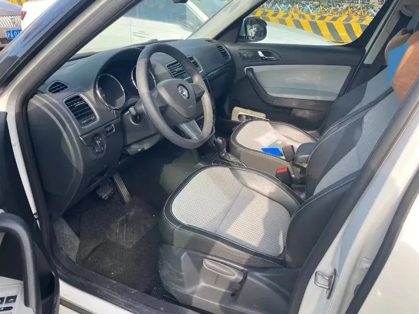 2017 Skoda Yeti 1.4T 150HP L4 7DCT,autocango,china used car exporter,china ev exporter,chinese used car exporter,chinese used ev exporter
