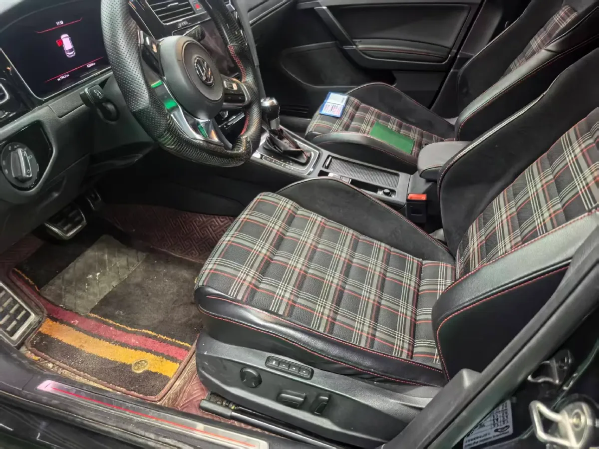 2018 Volkswagen GolfGTI 2.0T 220HP L4 7DCT,autocango,china used car exporter,china ev exporter,chinese used car exporter,chinese used ev exporter