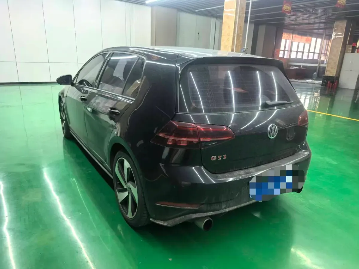 2018 Volkswagen GolfGTI 2.0T 220HP L4 7DCT,autocango,china used car exporter,china ev exporter,chinese used car exporter,chinese used ev exporter