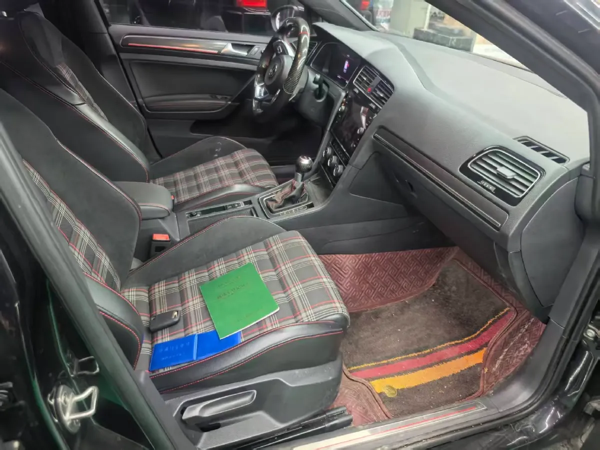 2018 Volkswagen GolfGTI 2.0T 220HP L4 7DCT,autocango,china used car exporter,china ev exporter,chinese used car exporter,chinese used ev exporter
