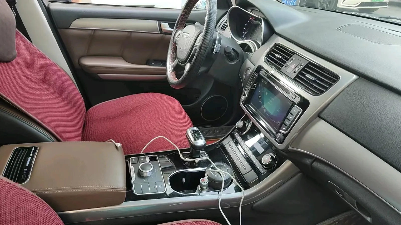 2017 Haval H8 2.0T 252HP L4 8AT,autocango,china used car exporter,china ev exporter,chinese used car exporter,chinese used ev exporter