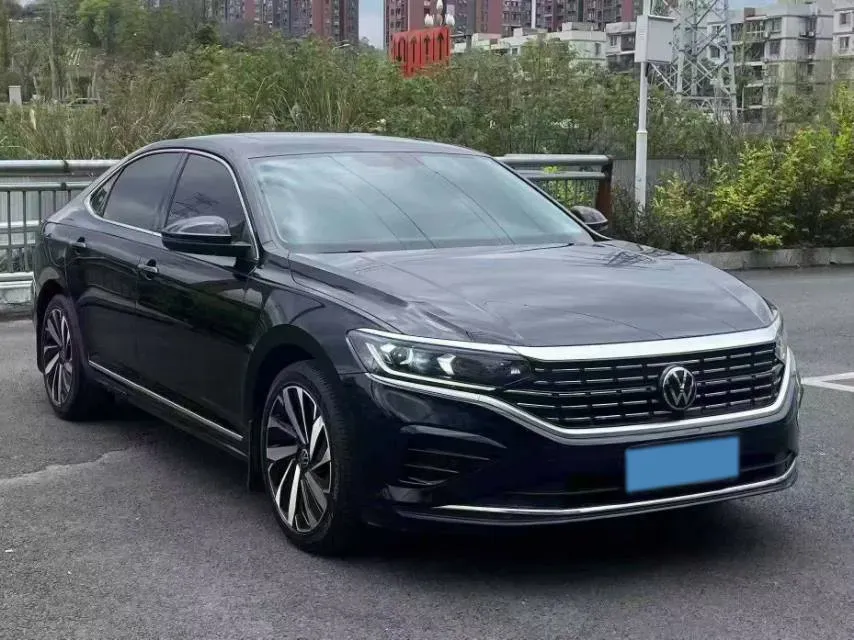 2024 Volkswagen Passat 2.0T 220HP L4 7DCT,autocango,china used car exporter,china ev exporter,chinese used car exporter,chinese used ev exporter