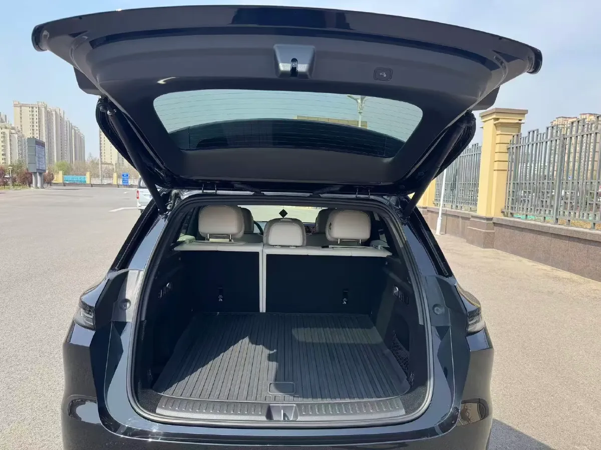 2024 Li L6 Range Extended 154HP L4 REEV 36.8KWH,autocango,china used car exporter,china ev exporter,chinese used car exporter,chinese used ev exporter