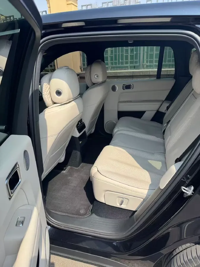 2024 Li L6 Range Extended 154HP L4 REEV 36.8KWH,autocango,china used car exporter,china ev exporter,chinese used car exporter,chinese used ev exporter