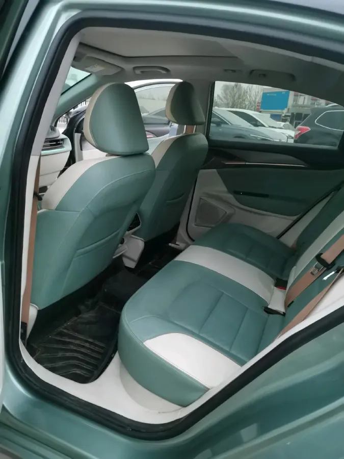 2022 Ruichi Auto ED71 BEV 60.152KWH,autocango,china used car exporter,china ev exporter,chinese used car exporter,chinese used ev exporter