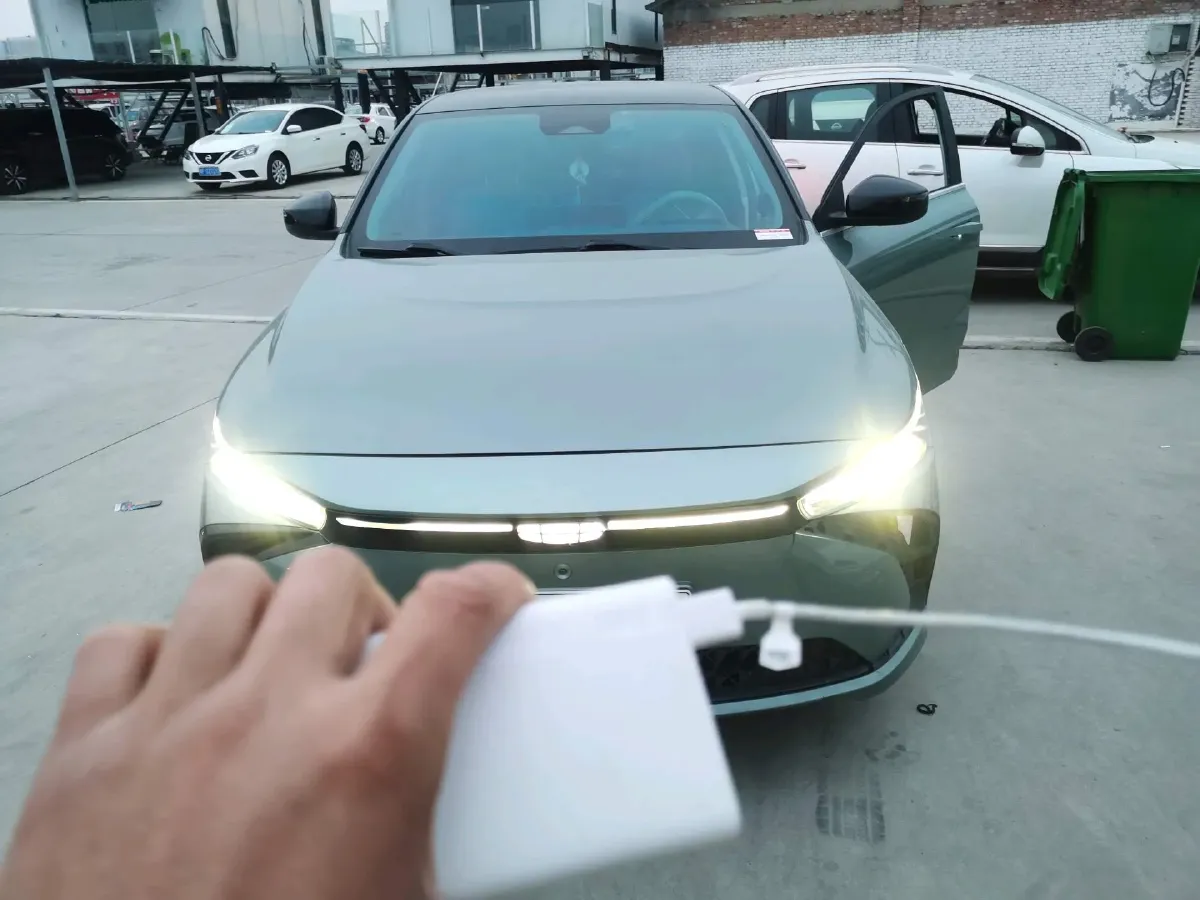 2022 Ruichi Auto ED71 BEV 60.152KWH,autocango,china used car exporter,china ev exporter,chinese used car exporter,chinese used ev exporter