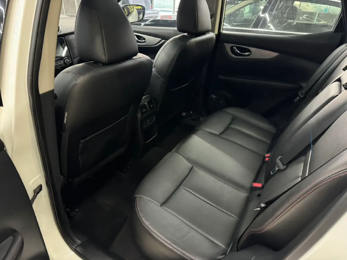 2021 Nissan Qashqai 2.0L 151HP L4 CVT,autocango,china used car exporter,china ev exporter,chinese used car exporter,chinese used ev exporter