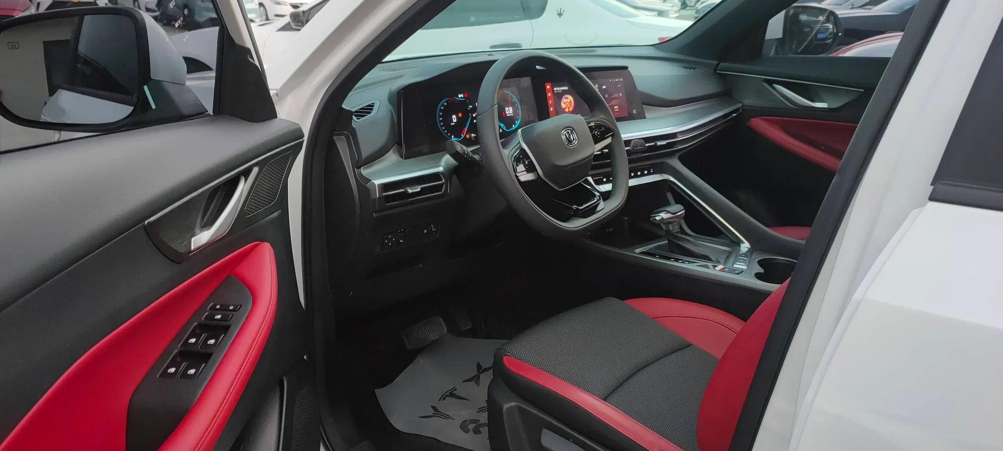 2023 ChangAn CS35 Plus 1.4T 160HP L4 7DCT,autocango,china used car exporter,china ev exporter,chinese used car exporter,chinese used ev exporter