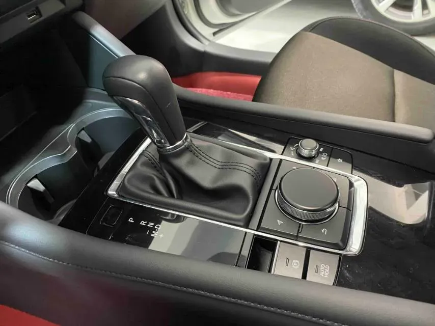 2023 Mazda 3 Axela 2.0L 158HP L4 6AT,autocango,china used car exporter,china ev exporter,chinese used car exporter,chinese used ev exporter