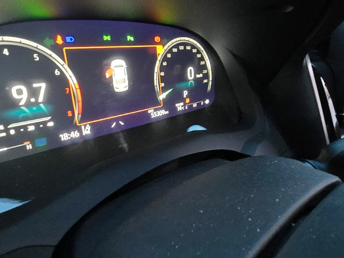 2021 Toyota Camry 2.5L 209HP L4 8AT,autocango,china used car exporter,china ev exporter,chinese used car exporter,chinese used ev exporter