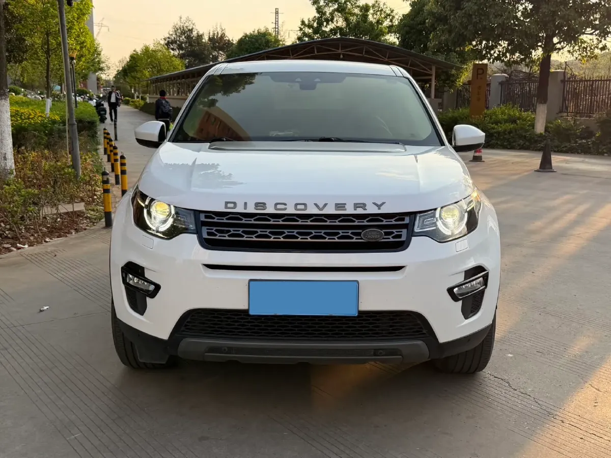 2018 Land Rover Discovery Sport 2.0T 241HP L4 9AT,autocango,china used car exporter,china ev exporter,chinese used car exporter,chinese used ev exporter