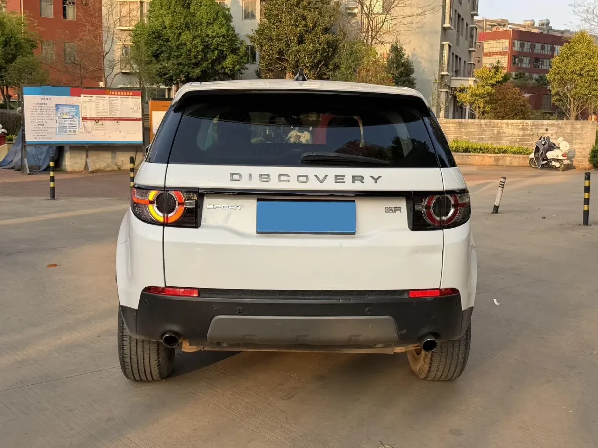 2018 Land Rover Discovery Sport 2.0T 241HP L4 9AT,autocango,china used car exporter,china ev exporter,chinese used car exporter,chinese used ev exporter