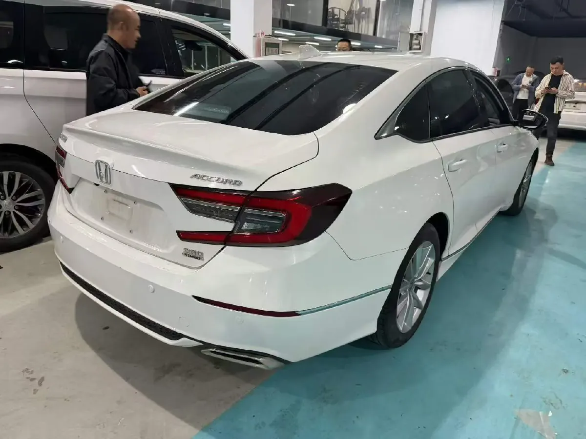 2022 Honda Accord 1.5T 194HP L4 CVT,autocango,china used car exporter,china ev exporter,chinese used car exporter,chinese used ev exporter