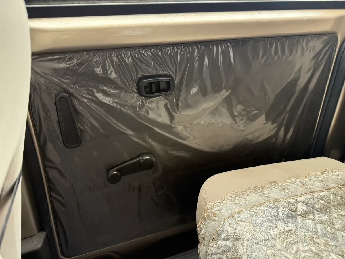 2021 WuLing RongGuang Mini Truck 1.2L 76HP L4 5MT,autocango,china used car exporter,china ev exporter,chinese used car exporter,chinese used ev exporter