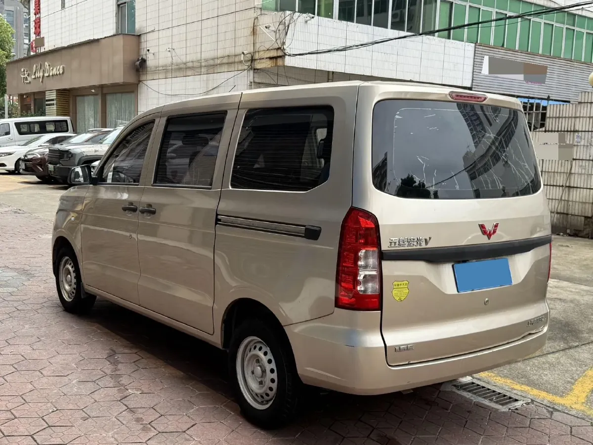 2021 WuLing RongGuang Mini Truck 1.2L 76HP L4 5MT,autocango,china used car exporter,china ev exporter,chinese used car exporter,chinese used ev exporter