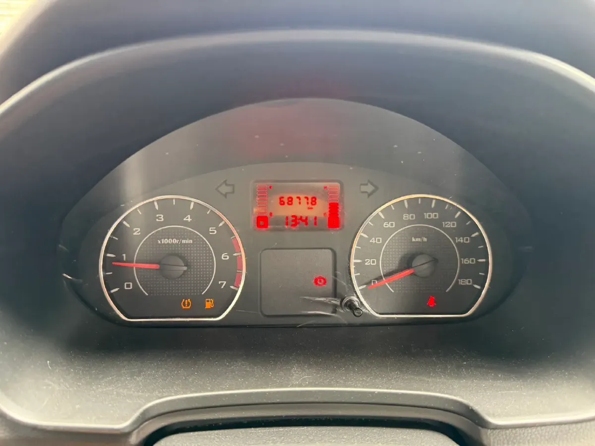 2021 WuLing RongGuang Mini Truck 1.2L 76HP L4 5MT,autocango,china used car exporter,china ev exporter,chinese used car exporter,chinese used ev exporter