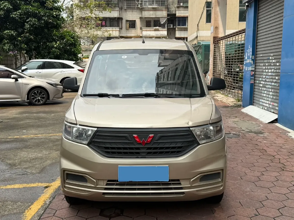 2021 WuLing RongGuang Mini Truck 1.2L 76HP L4 5MT,autocango,china used car exporter,china ev exporter,chinese used car exporter,chinese used ev exporter