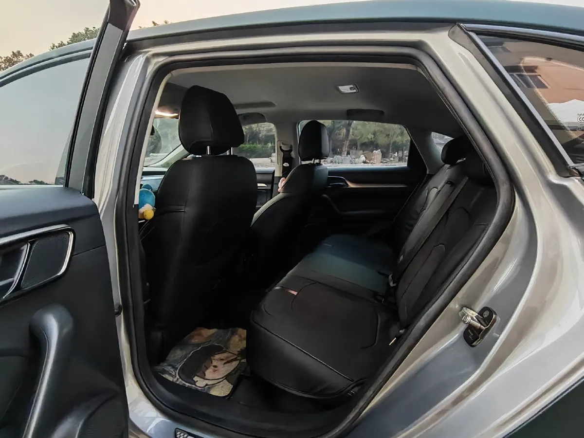 2018 MG 6 1.0T 125HP L3 2AT PHEV 9.1KWH,autocango,china used car exporter,china ev exporter,chinese used car exporter,chinese used ev exporter