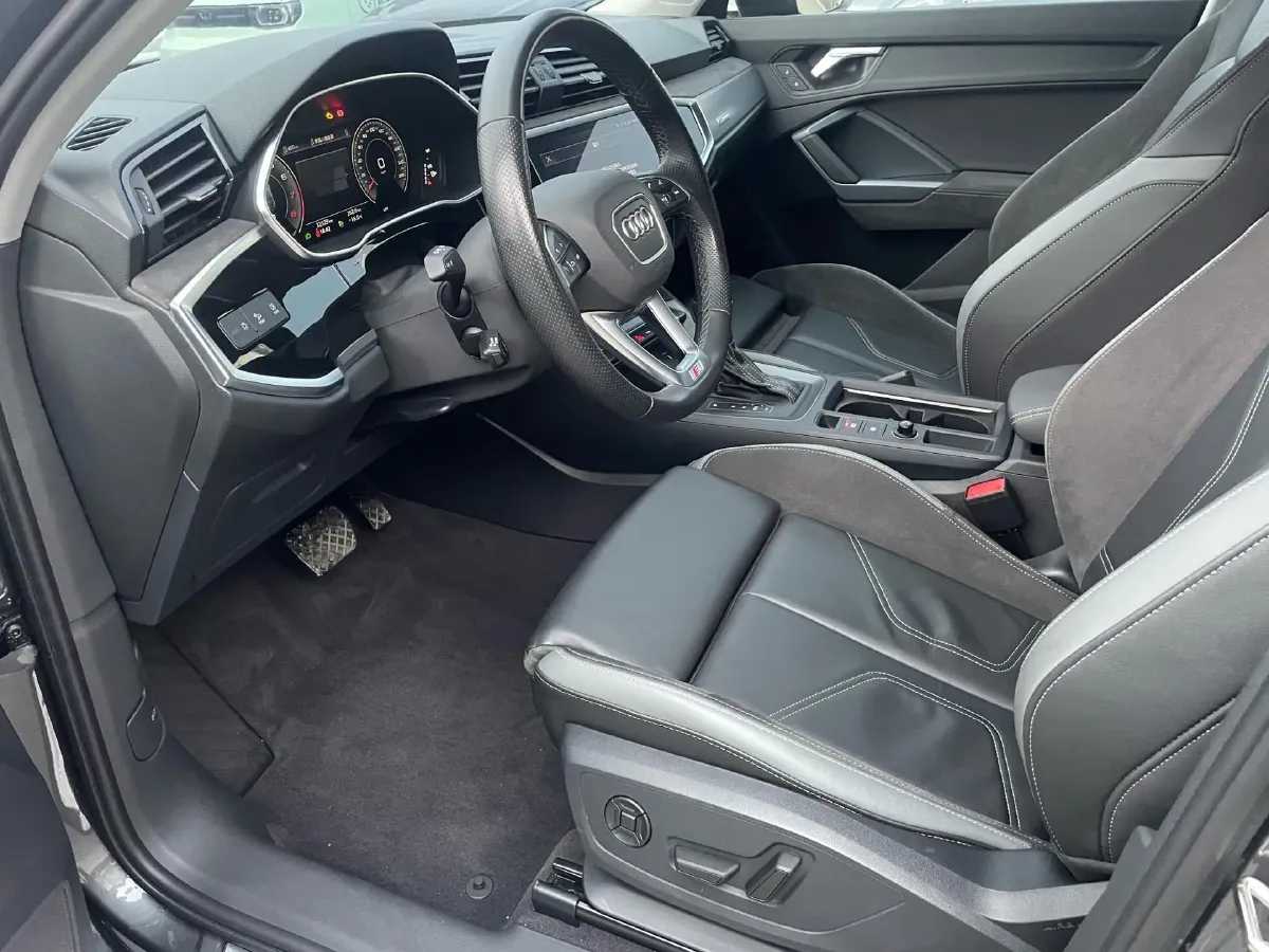 2023 Audi Q3 Sportback 1.4T 150HP L4 7DCT,autocango,china used car exporter,china ev exporter,chinese used car exporter,chinese used ev exporter