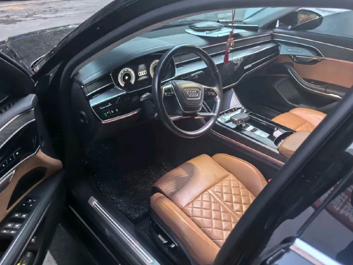 2023 Audi A8 3.0T 286HP V6 8AT,autocango,china used car exporter,china ev exporter,chinese used car exporter,chinese used ev exporter