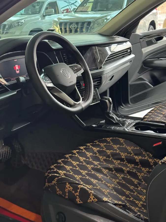 2021 Volkswagen Passat 2.0T 186HP L4 7DCT,autocango,china used car exporter,china ev exporter,chinese used car exporter,chinese used ev exporter