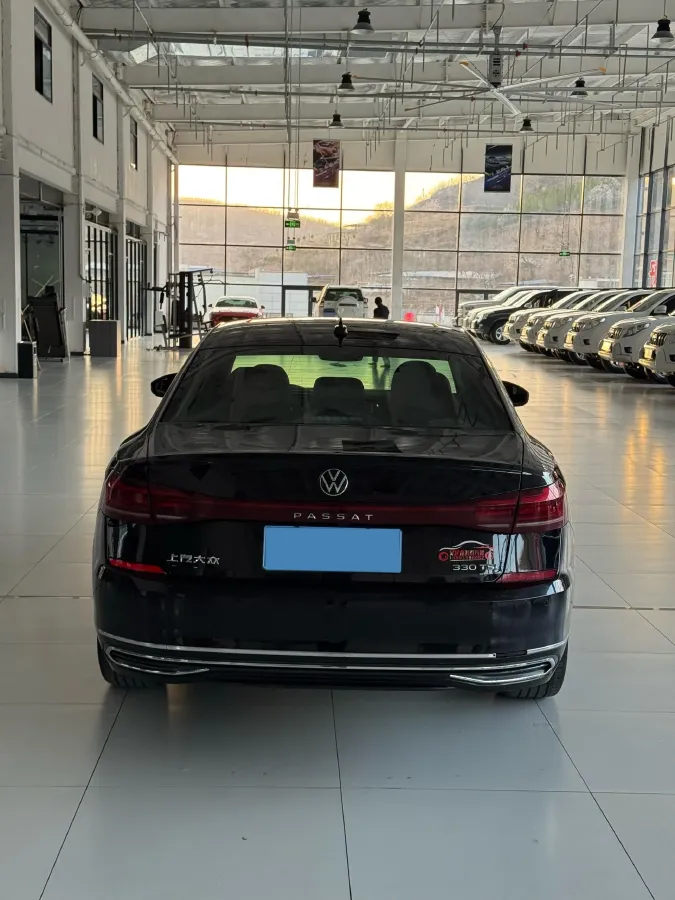 2021 Volkswagen Passat 2.0T 186HP L4 7DCT,autocango,china used car exporter,china ev exporter,chinese used car exporter,chinese used ev exporter
