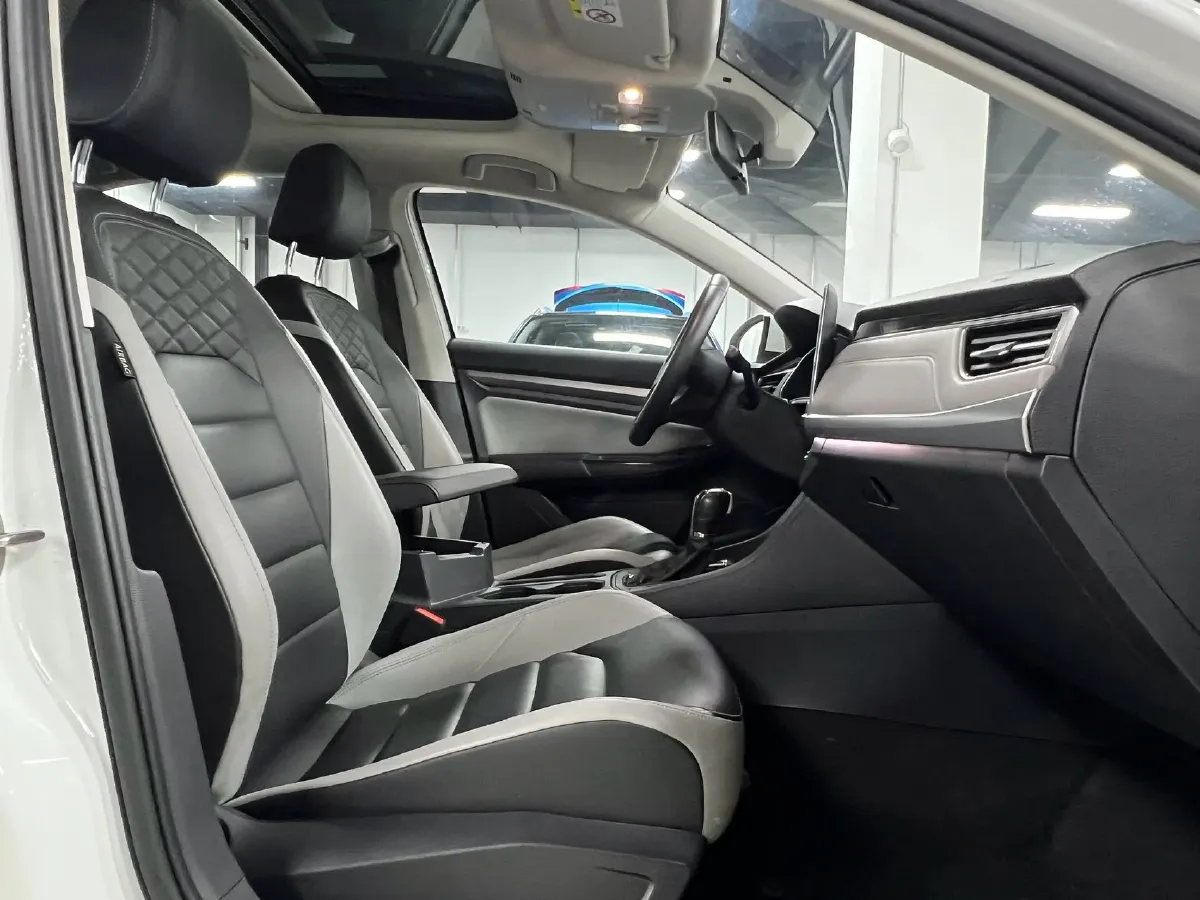 2023 Volkswagen Bora 1.4T 150HP L4 7DCT,autocango,china used car exporter,china ev exporter,chinese used car exporter,chinese used ev exporter