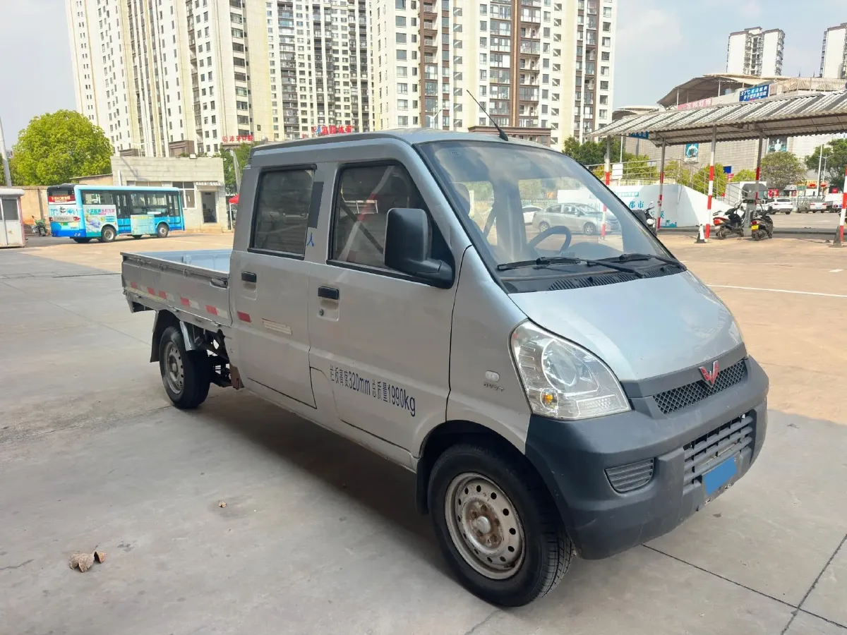 2019 WuLing RongGuang New Truck 1.5L 107HP L4 5MT,autocango,china used car exporter,china ev exporter,chinese used car exporter,chinese used ev exporter