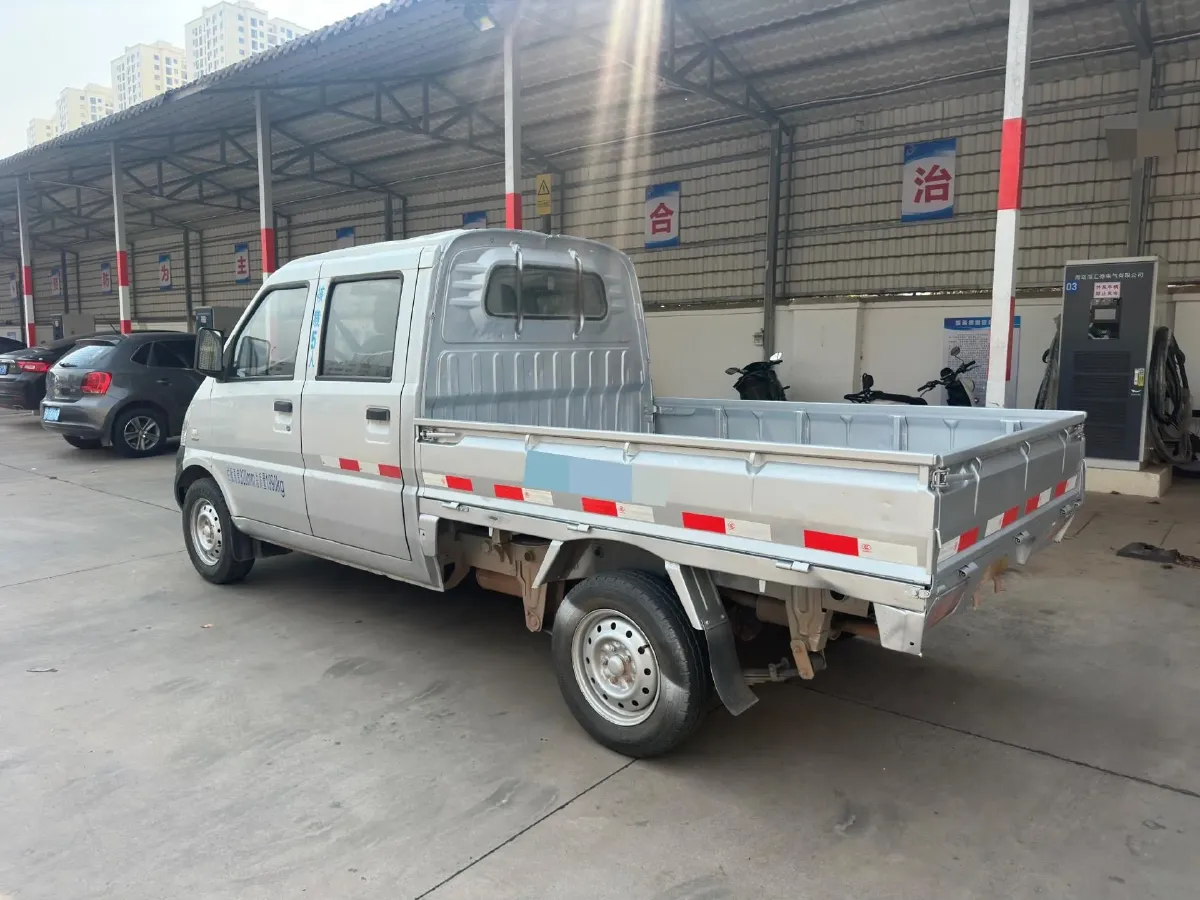 2019 WuLing RongGuang New Truck 1.5L 107HP L4 5MT,autocango,china used car exporter,china ev exporter,chinese used car exporter,chinese used ev exporter